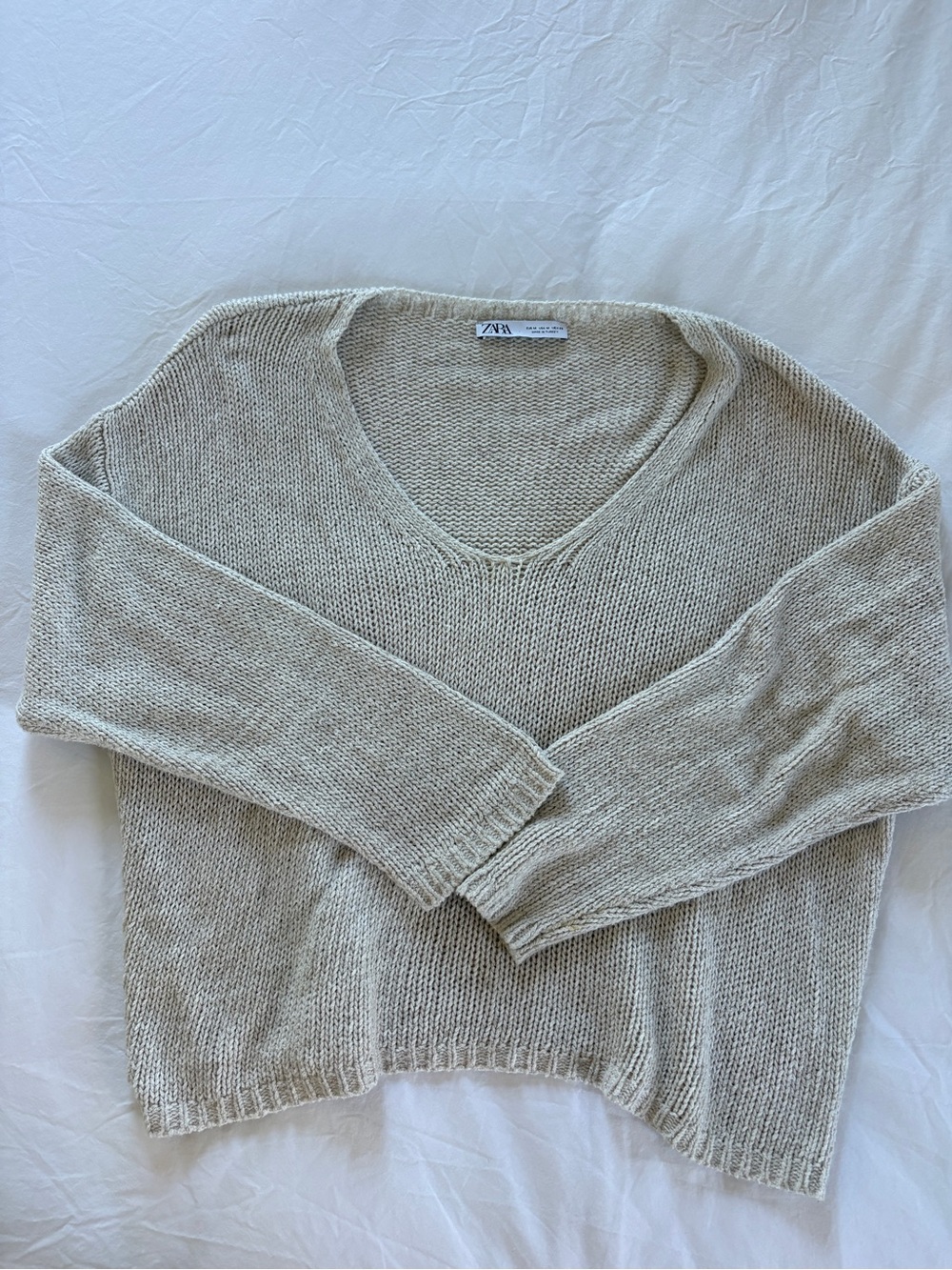 Zara Light Cream V-Neck Knit Sweater